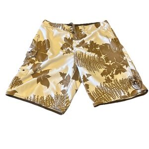 Quiksilver Y2K‎ Mens 34 Surf Skate Board Shorts Swim Trunks Hawaiian All Over
